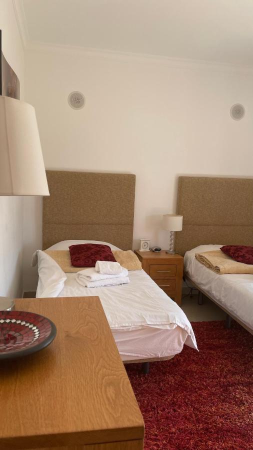 Amazing 2 Bedroom Apartment Near Beach With Pool Lagos Extérieur photo